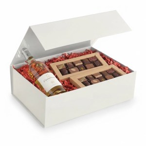 Coffret Saint Valentin avec une bouteille de vin blanc L'amoureuse et 20 chocolats fins